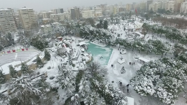 Keyfiyle çilesiyle KADIKÖY&#039;DE KAR| Fotoğraf Galeri